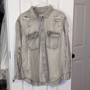 American Eagle Distressed Button-up